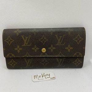 Louis Vuitton Long Wallet with Zipper